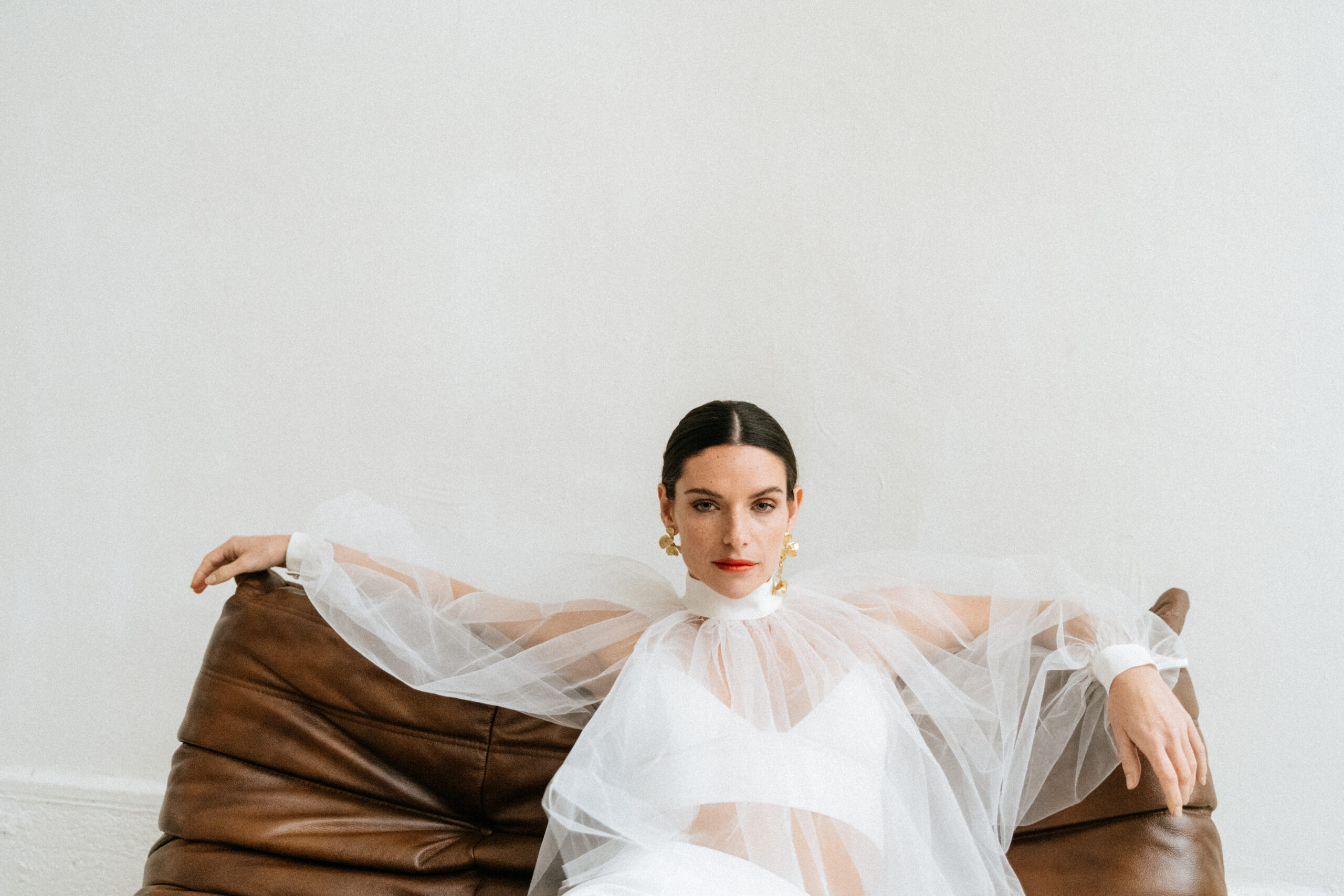 GREJ-robesdemariee-chloelapeyssonnie-studioquotidien-HD-300